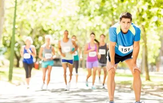 夏天什么时候去跑步合适,在炎热的天气跑步怎么跑才轻松