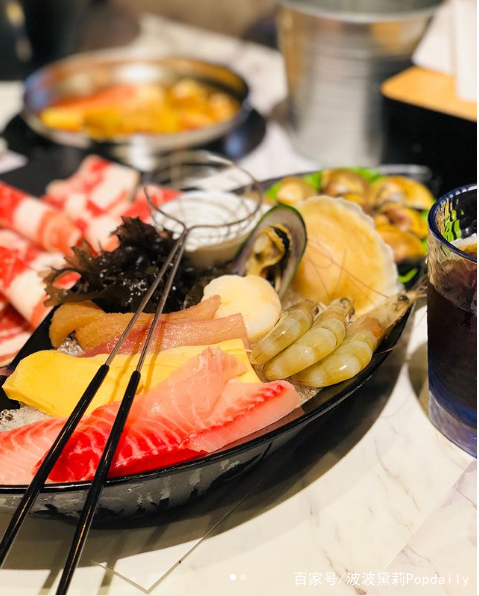 300块钱10个人聚餐,300元的家庭聚餐