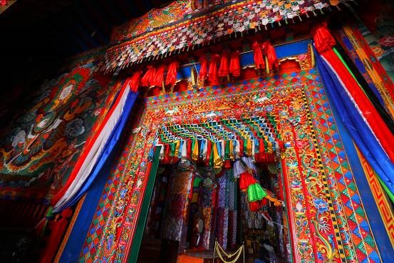 EOS看世界选择,让你看到如此不同的摩登新语