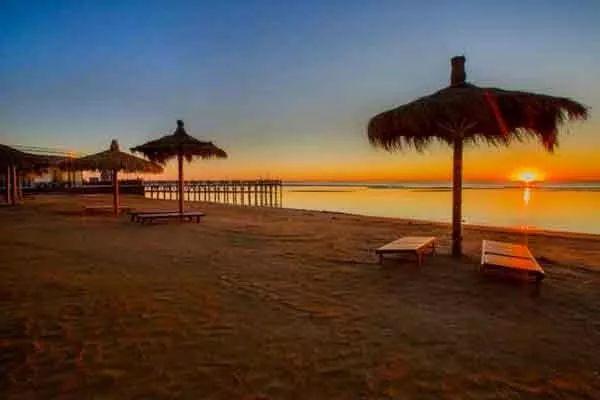 离北京最近的海岛旅游,马尔代夫的蓝天绿树水清沙白