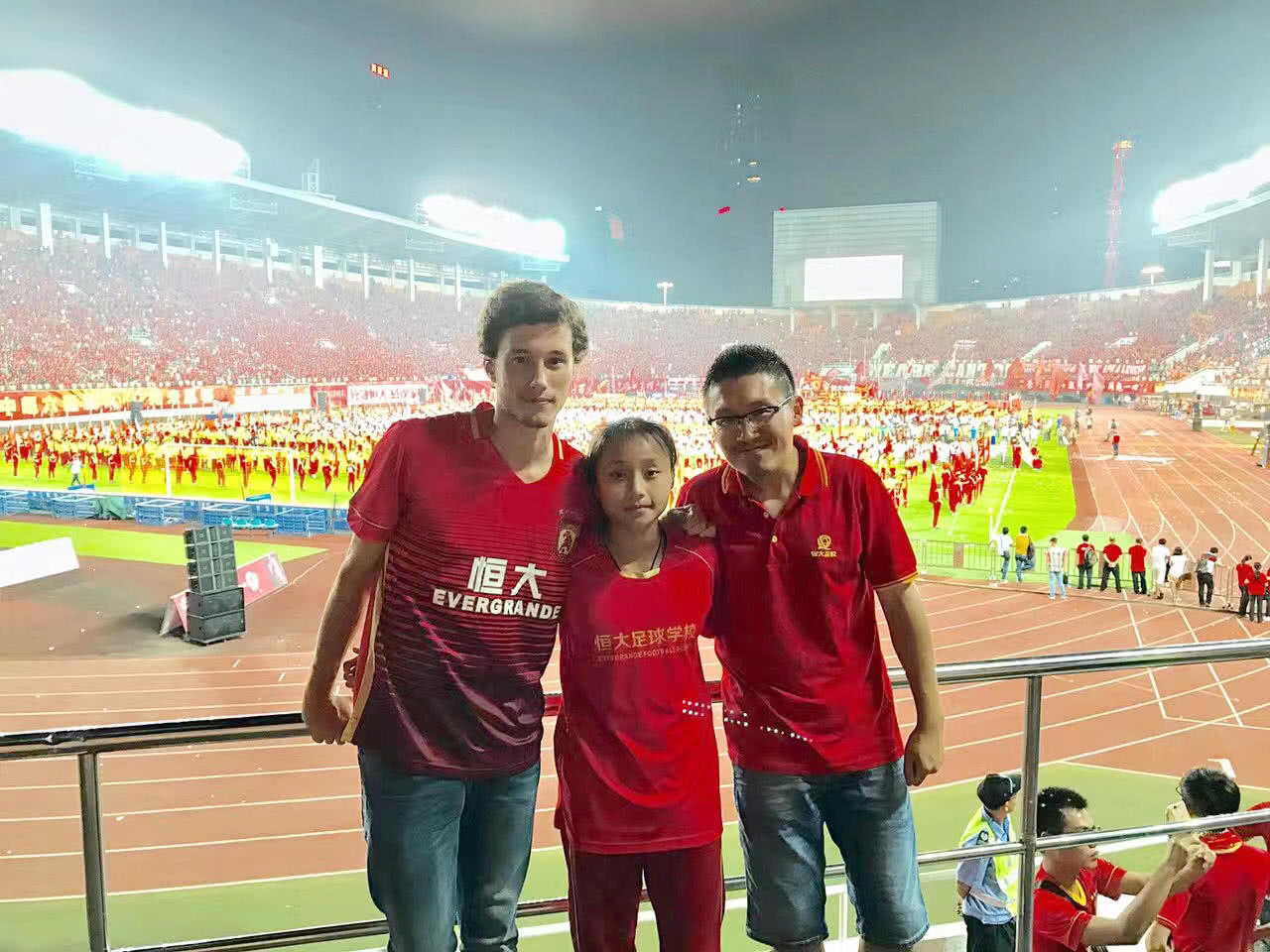 恒大足校15岁小将破格晋升,恒大足校中国足球小将