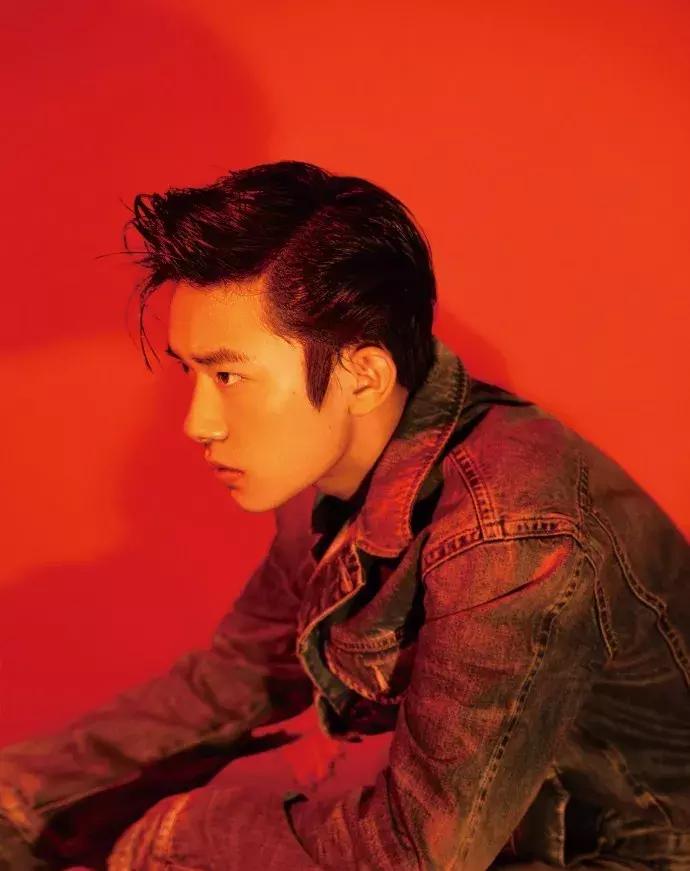 易烊千玺代言口红是哪一款,易烊千玺说送谢娜口红音频