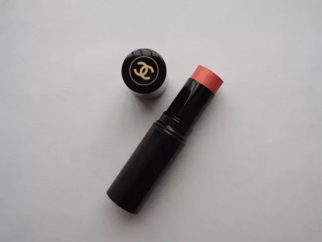 nars腮红液体和粉状,nars高潮腮红打在颧骨还是脸颊