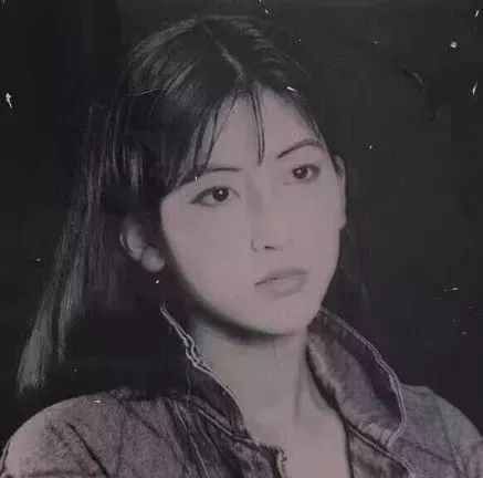 20年前的父母和现在父母的对比,20年前的爸妈照片