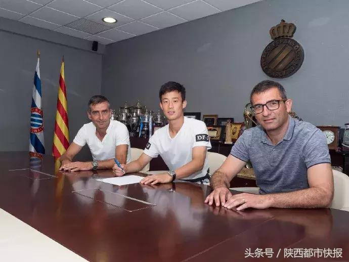 真棒！西咸新区秦汉新城一足球小将签约西甲球队！