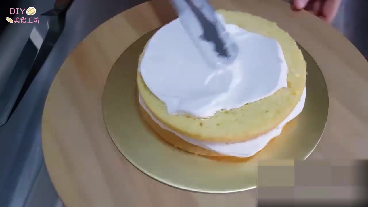 烘焙生日蛋糕制作视频全过程,烘焙生日蛋糕的做法