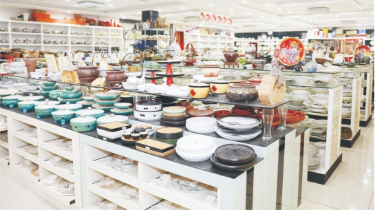 财富高桥·百家品牌商户系列报道鹏天陶瓷:突破创意陶瓷新高度