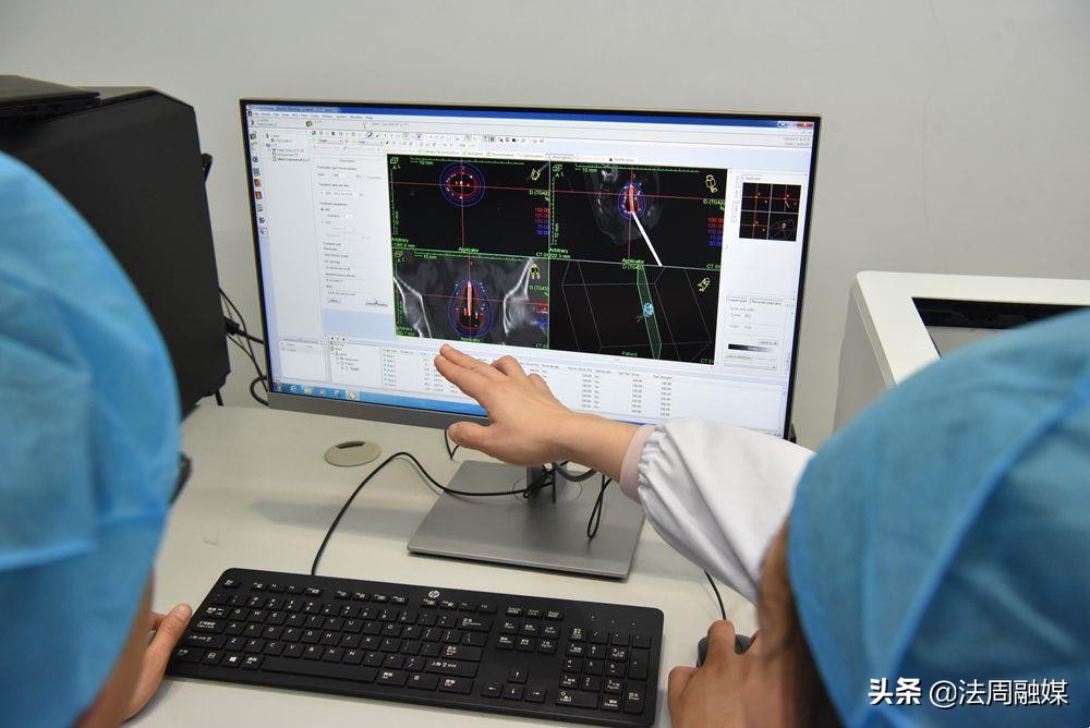 *击狙**肿瘤更精准全球顶尖三维近距离放疗系统落户常德一医