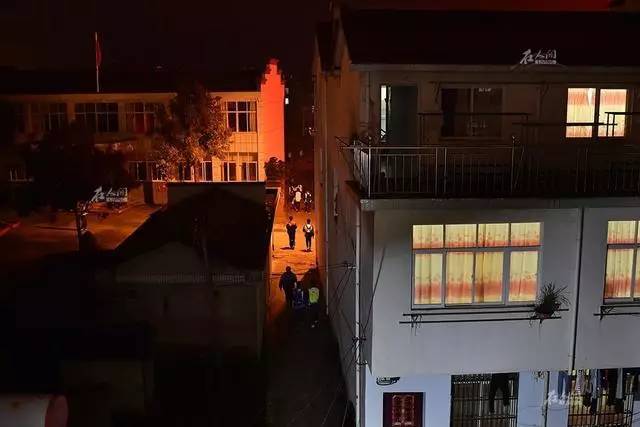 直击高考工厂毛坦厂,毛坦厂亚洲最大高考工厂