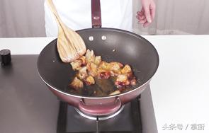 韩国泡菜正宗辣白菜的做法,辣白菜五花肉加葱泡菜视频