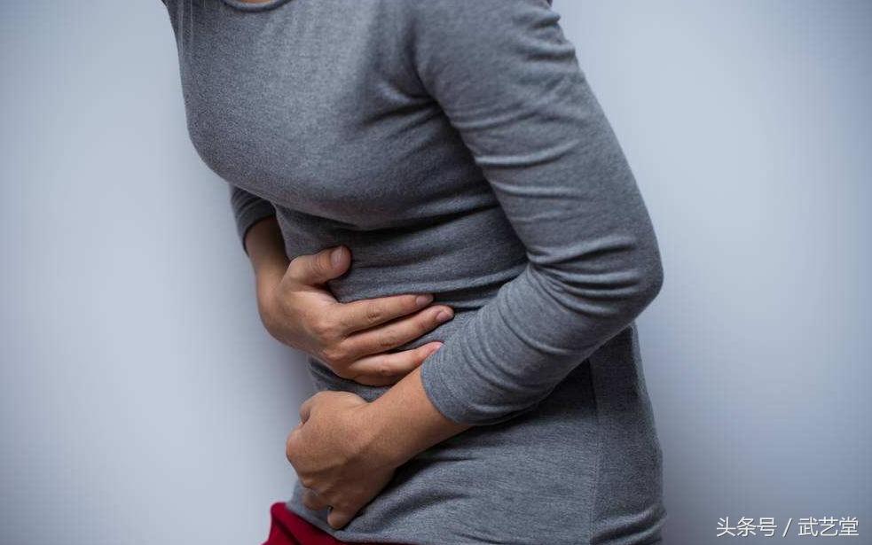 如何将便秘“连根拔起”？这些材料冲茶喝，肠道通了，肚腩也消了