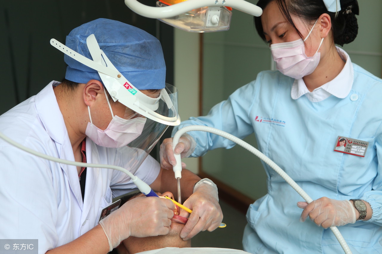 洗牙的好处和坏处都是什么,孩子洗牙有什么好处和坏处