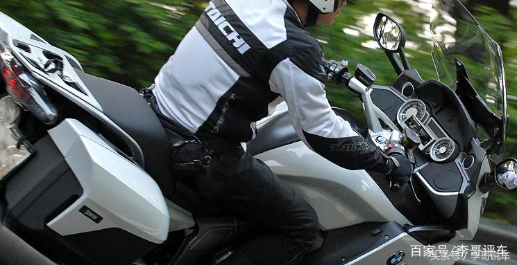 宝马性价比最高的巡航摩托,速克达高性能摩托车