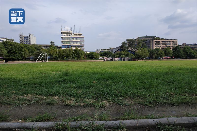 宜宾新建体育场,宜宾广场改造规划图