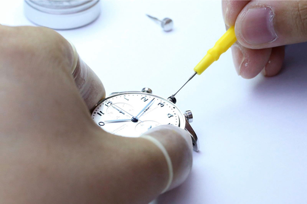 万国葡萄牙iw371615保养多少钱,万国葡萄牙系列iw371417