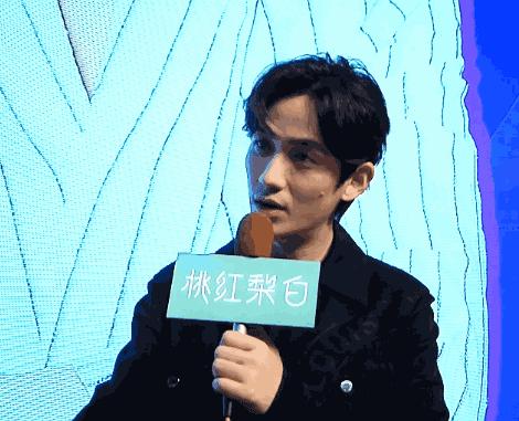 和朱一龙尬聊了十分钟，终于知道他被吹爆的理由了！真宝藏男孩儿