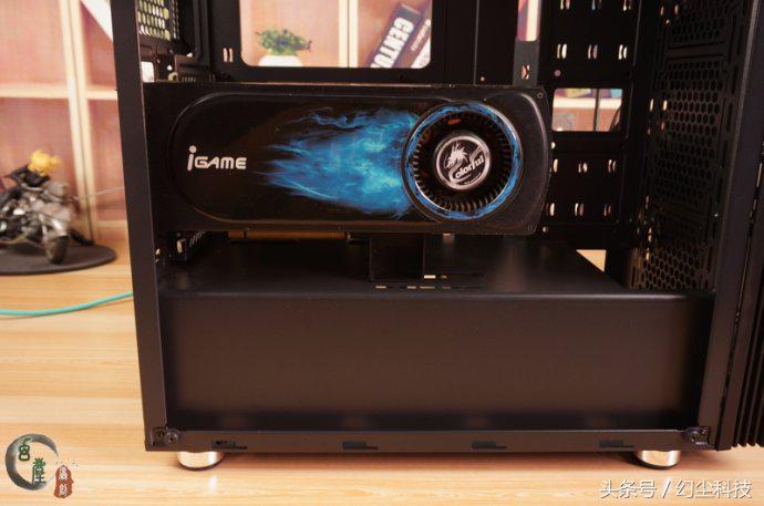 显卡垂直安装,显卡延长线和显卡怎么安装