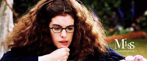 七哥力荐：女人的激吻唇一定要配上海藻卷才是真性感