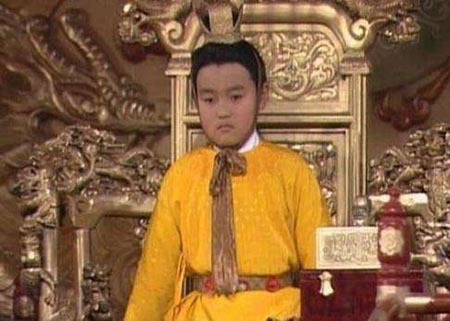 少帝李重茂在位多少年,李重茂为什么只当了10天皇帝