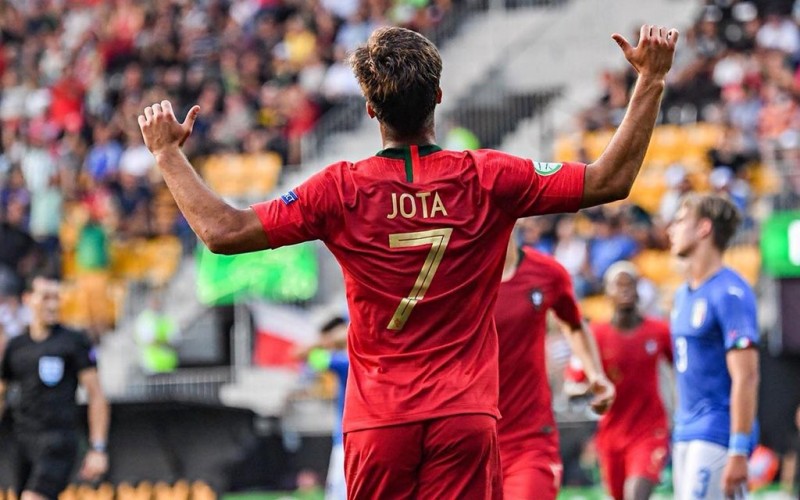 科比谈湖人为什么不选塔图姆,塔特姆对勒布朗评价