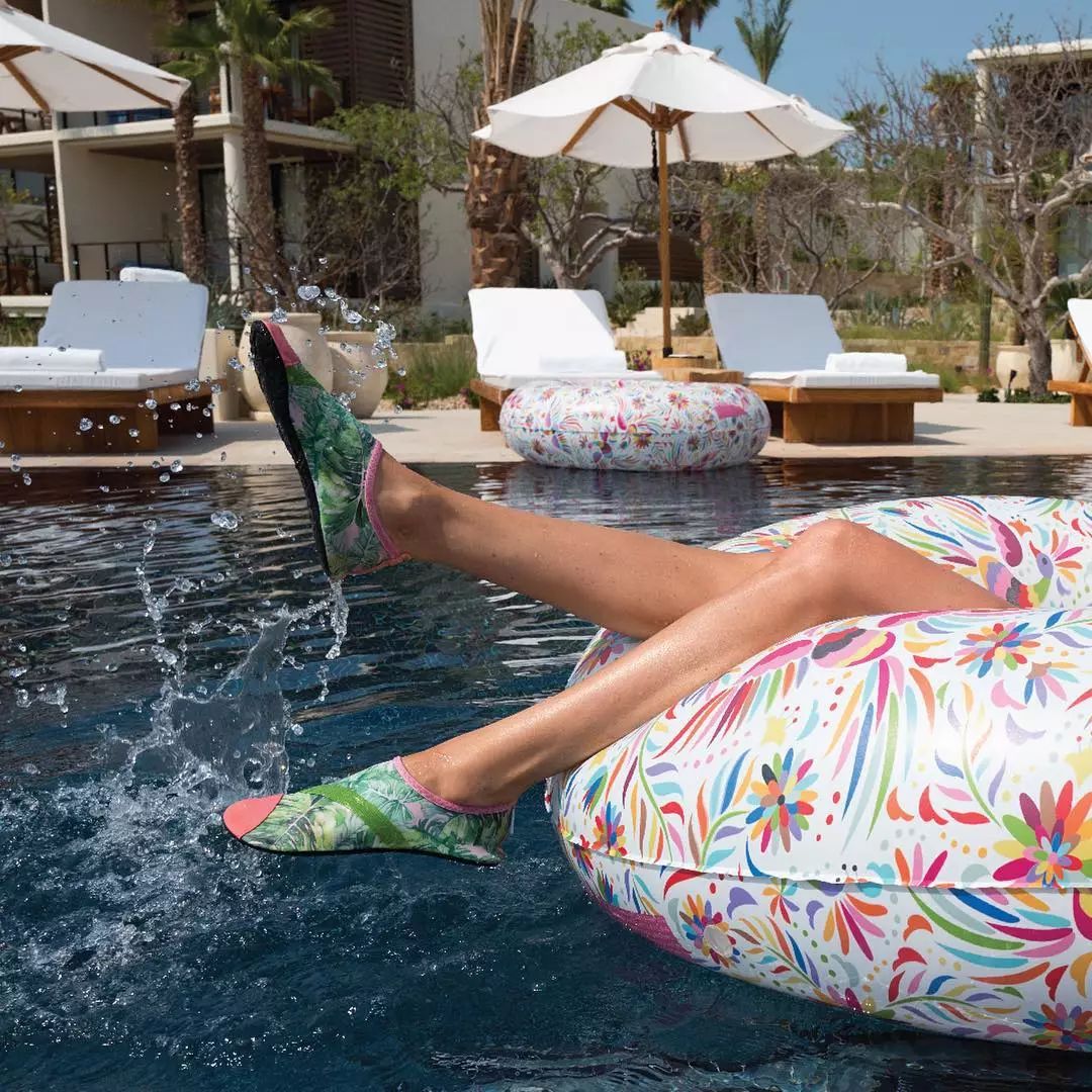 蔡少芬同款小白鞋,蔡少芬生活真美好同款乐福鞋