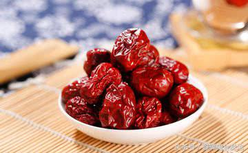 砂仁煲什么祛湿,春砂仁养胃祛湿汤