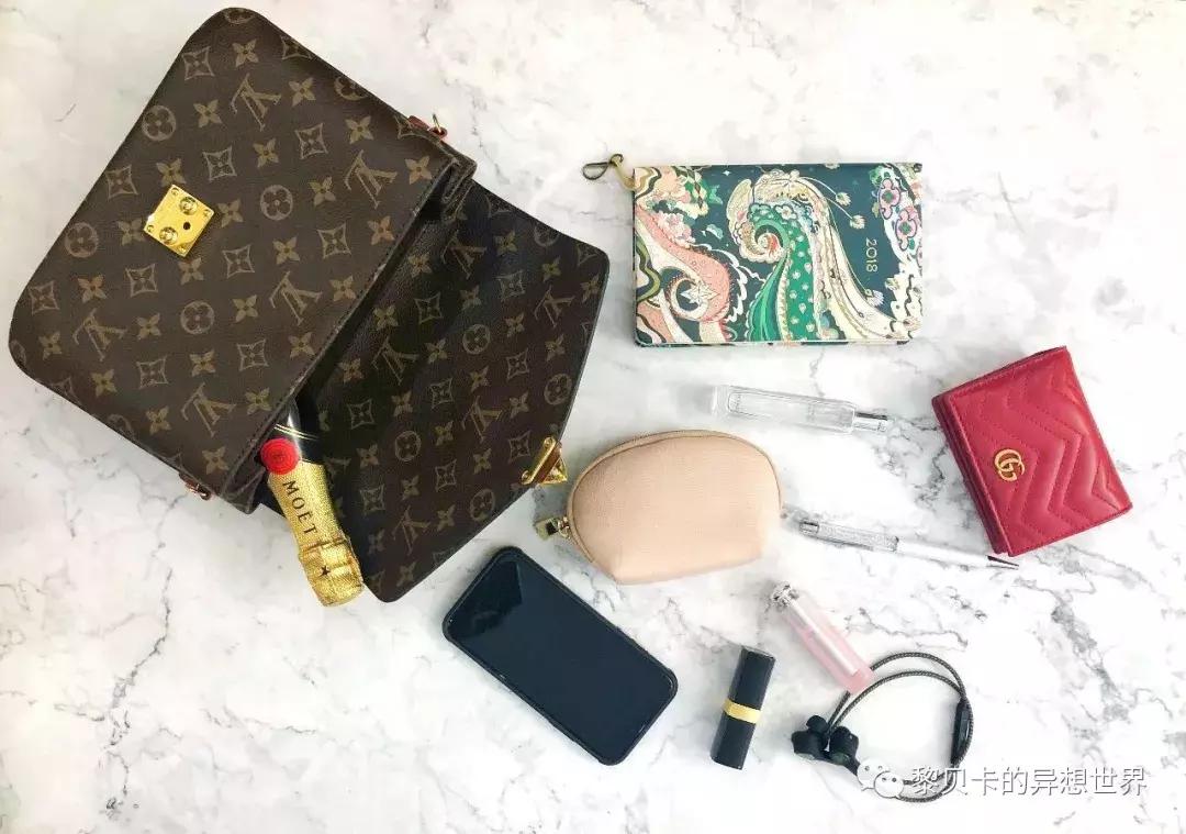 为什么包那么贵还有人买,为什么有些包那么丑还有人买