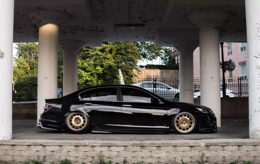 土豪金轮毂要配什么,土豪金纺车轮