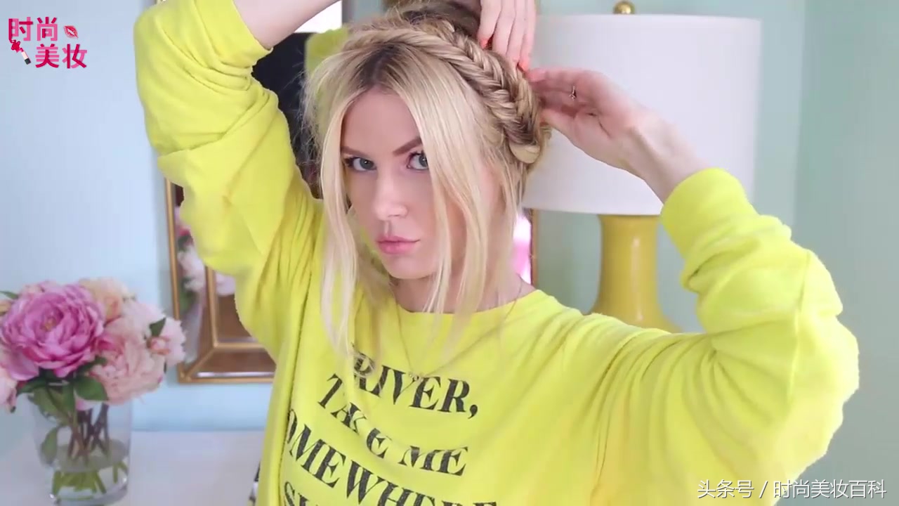 鱼尾扭扭夹盘发教程中短发,两边编发的低盘发简单好看教程