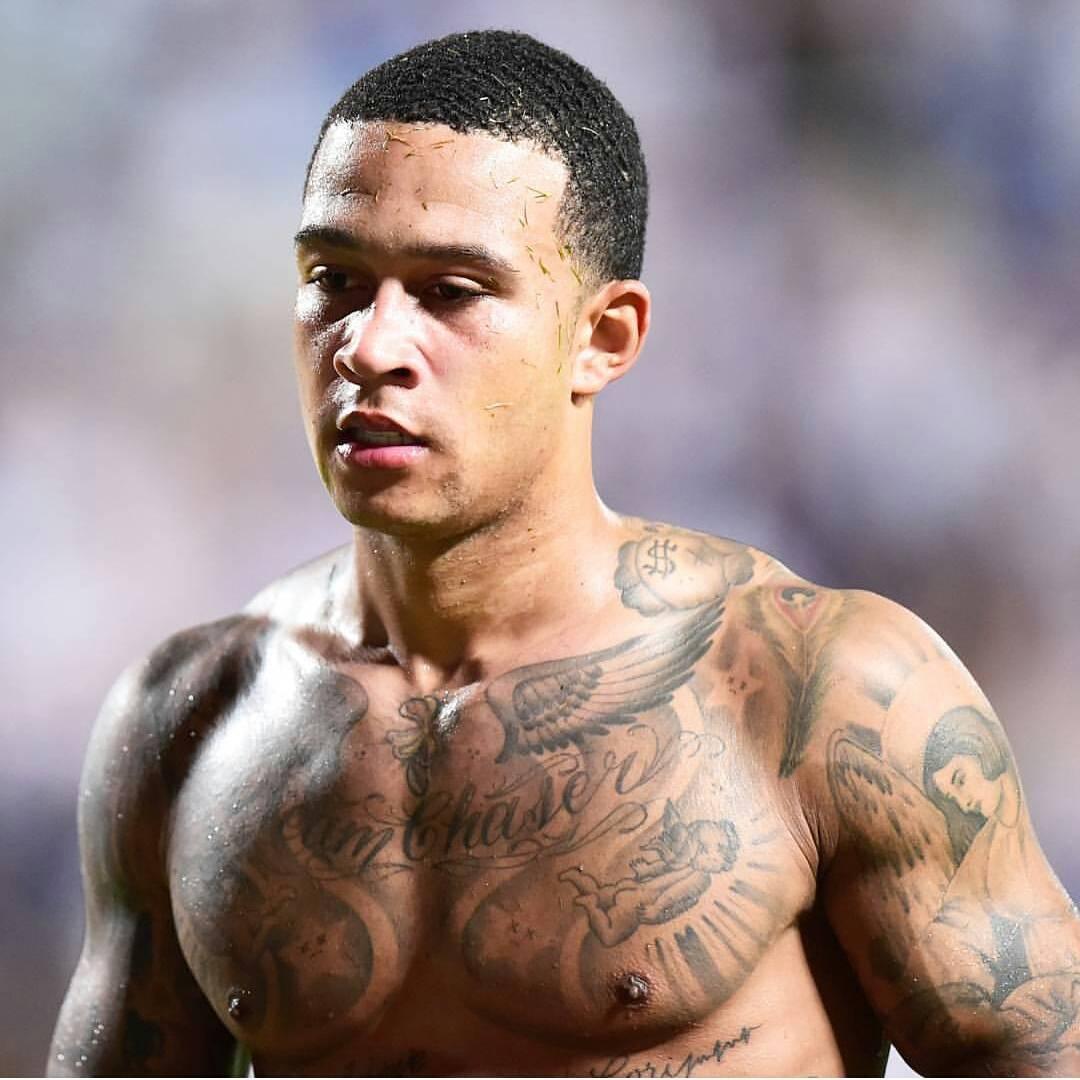 健身发现左右手臂力量相差巨大,健身感觉胸部一边大一边小