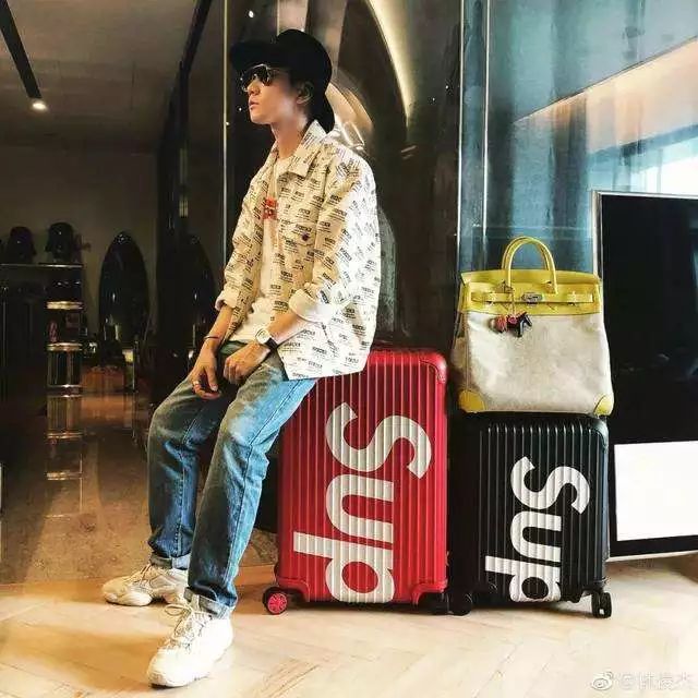 目前值得入手的supreme,supreme还值得买么