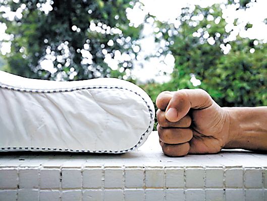 脖子吹空调落枕最快治愈方法,睡觉开空调肩膀疼怎么办