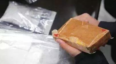 一个好人离毒贩有多远？