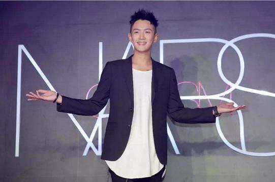 不踩雷大牌化妆品,买什么品牌的化妆品不踩雷