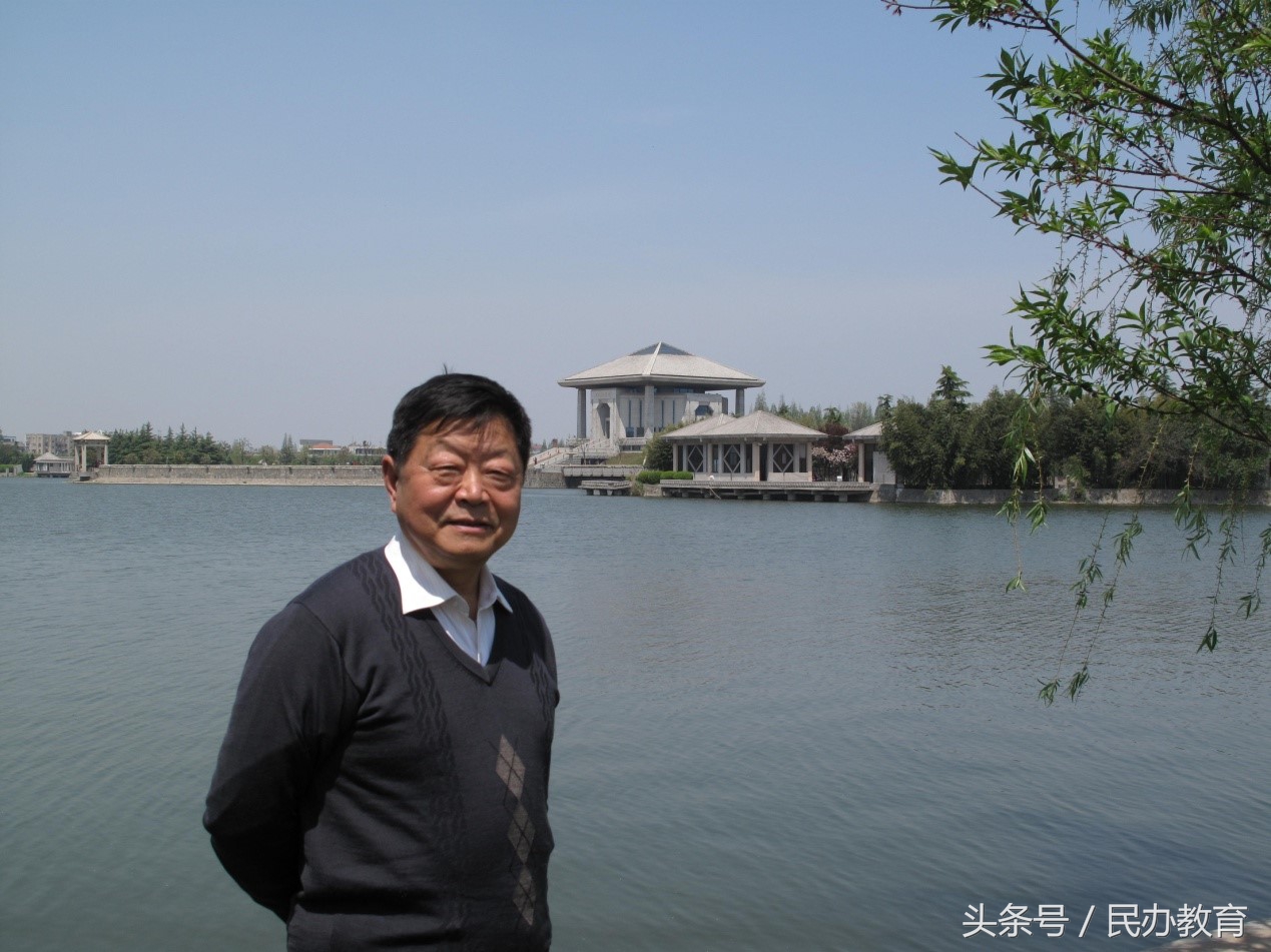 「特色学校」张贤平:盛世扬国粹希望在黉门——创建对联特色学校的若干做法和思考