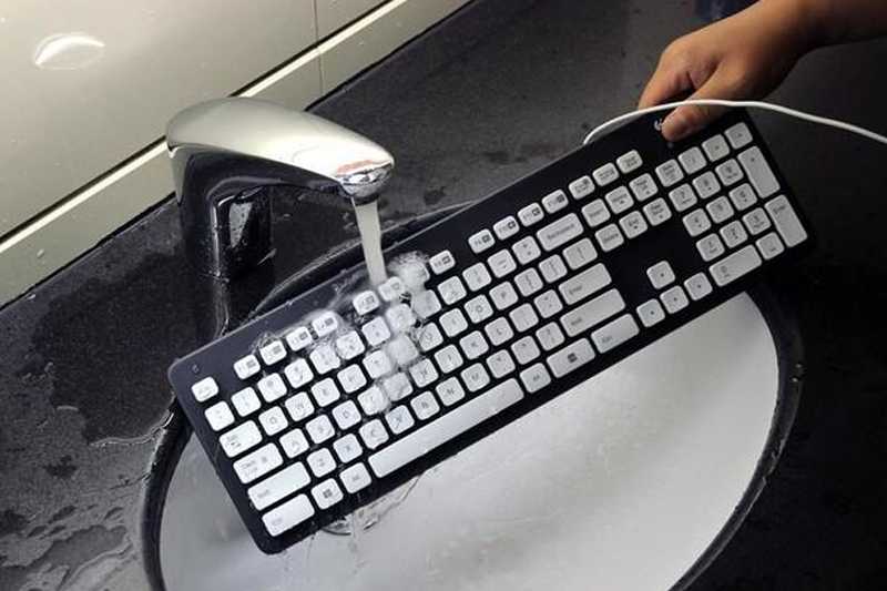 键盘鼠标如何选,键盘鼠标使用哪种姿势最舒服