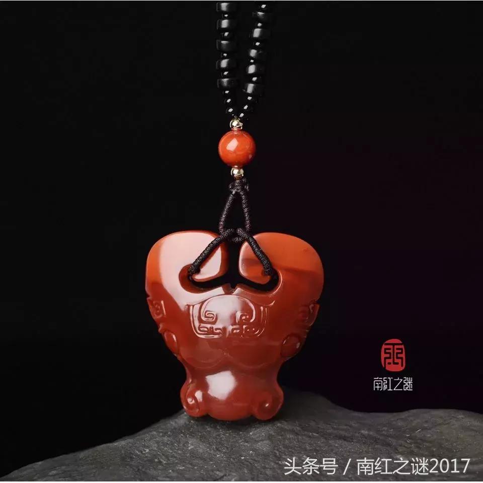 辟邪招财佩戴什么黄金手串,辟邪消灾保平安佩戴什么玉器