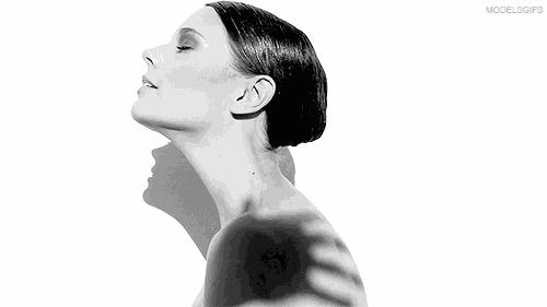 海蓝幸福家|哈佛大学老师,教你真正摆脱慢性疼痛的方法