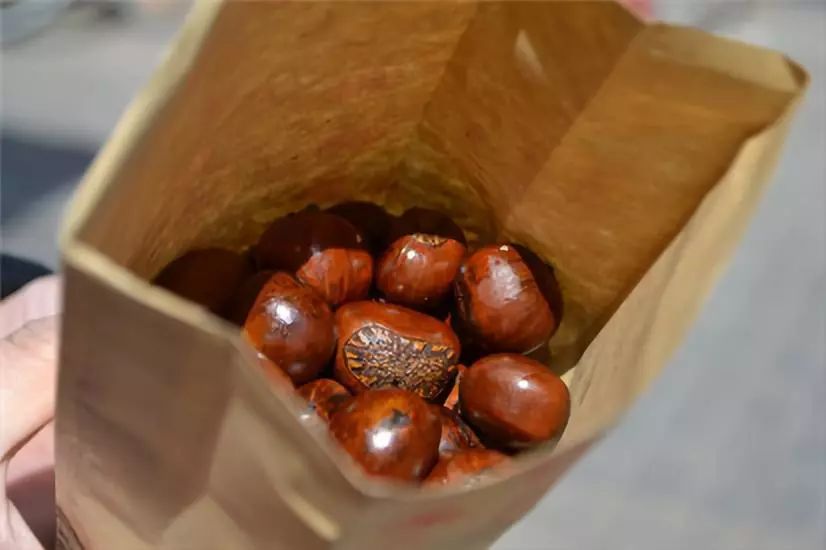 2万一个编织袋？4千一双塑料鞋？贫穷限制了我的审美……