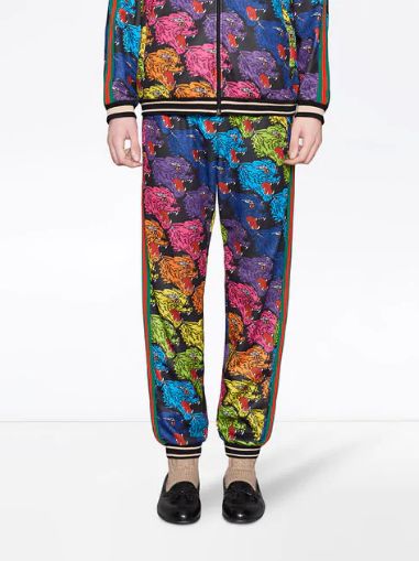 鑷敱涓嶆伅瀹濋浮,鑷敱涓嶆伅鑻辫