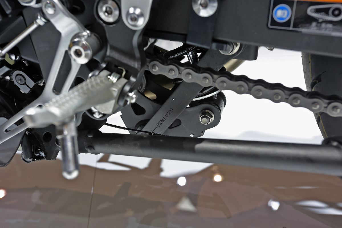 川崎z400对比忍者400,川崎忍者400和本田400f