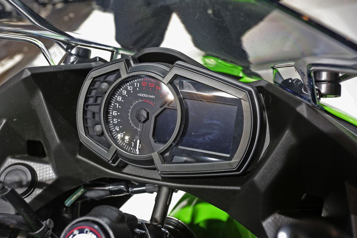 川崎忍者400故障代码,本田400f和川崎忍者400