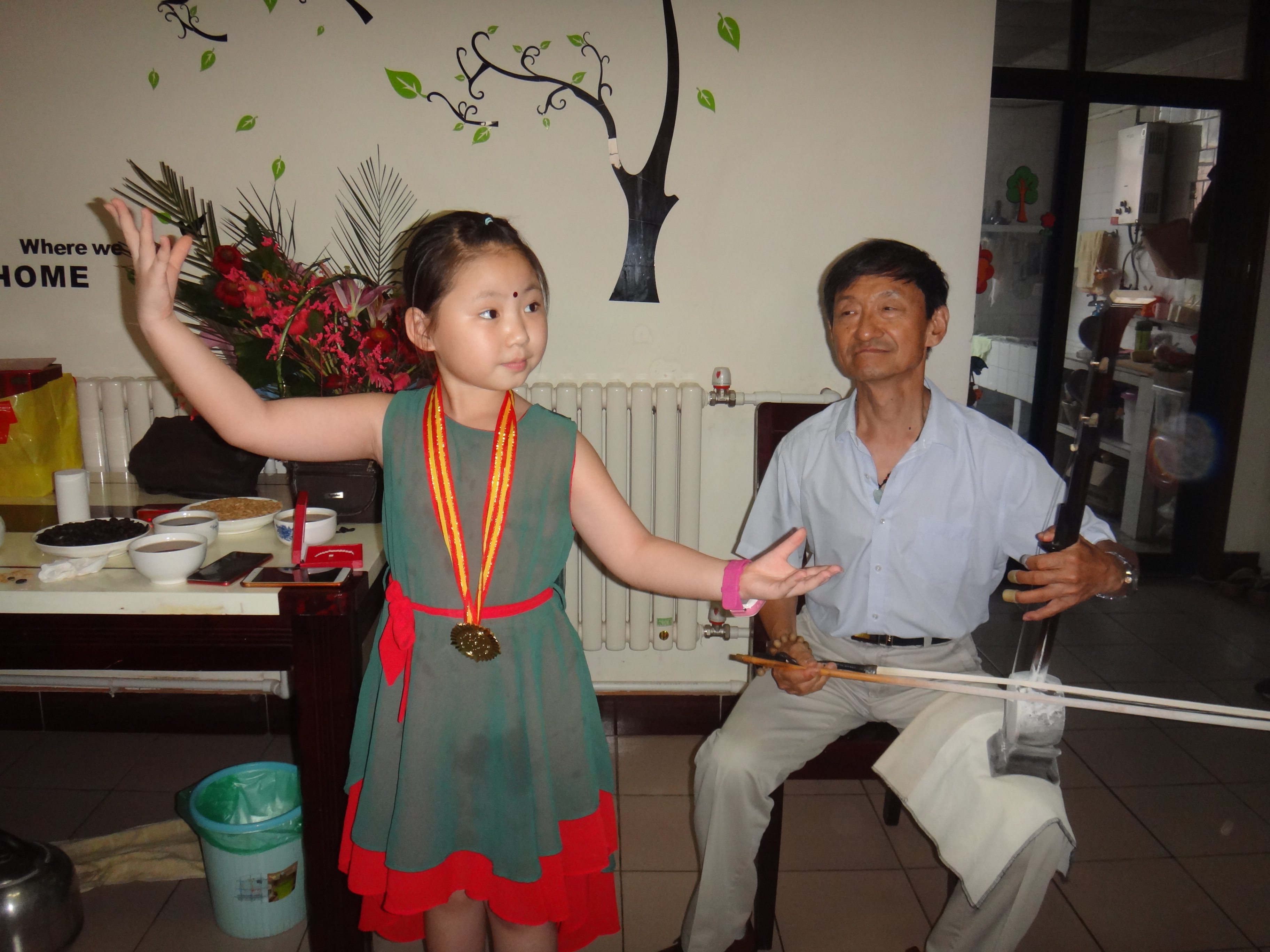 梅花香自苦寒来——张琬其获戏曲小梅花金奖纪实樊进举薛金山