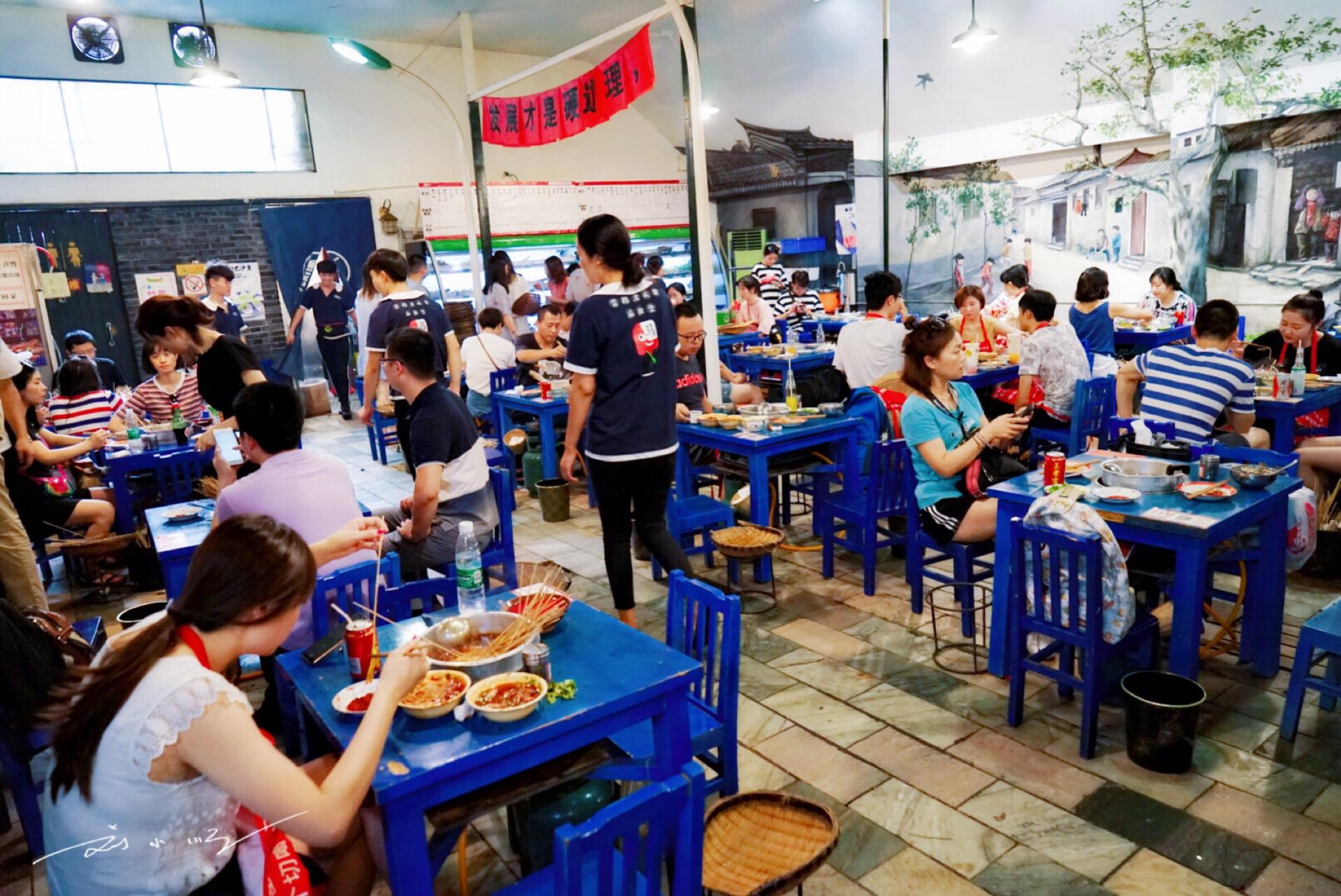 成都特色串串网红店,成都网红串串店前三名