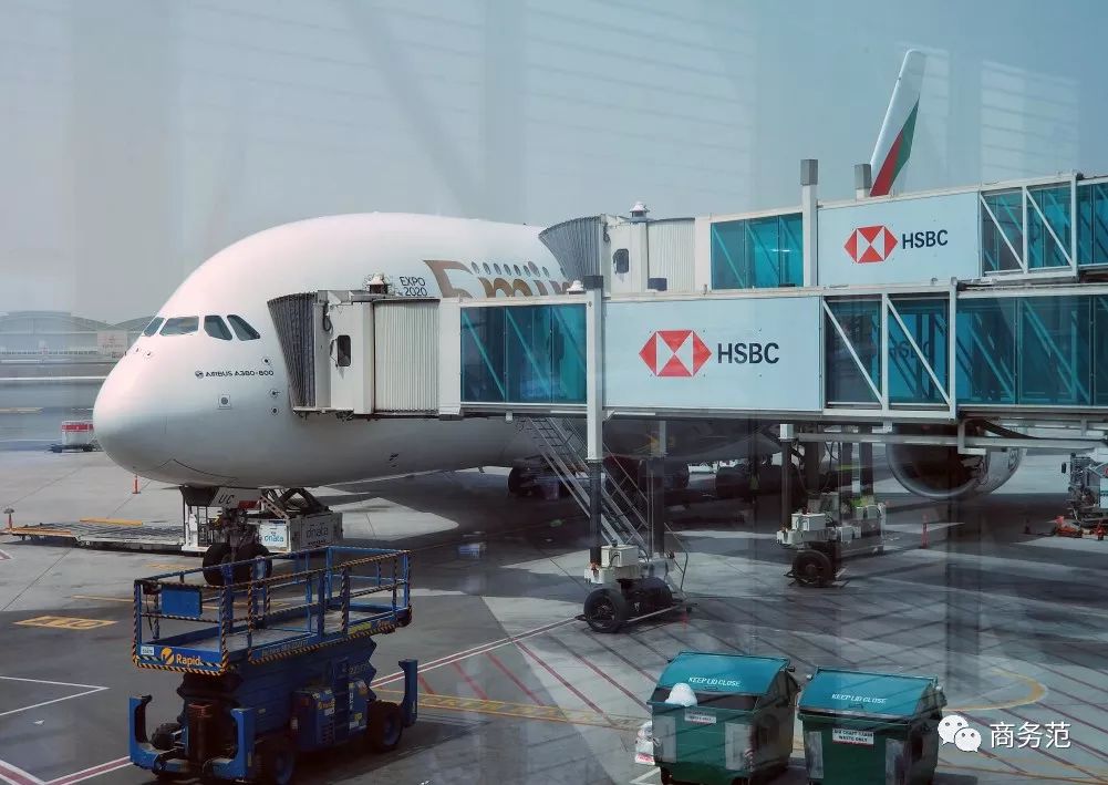 阿联酋航空豪华经济舱体验,阿联酋航空奢华