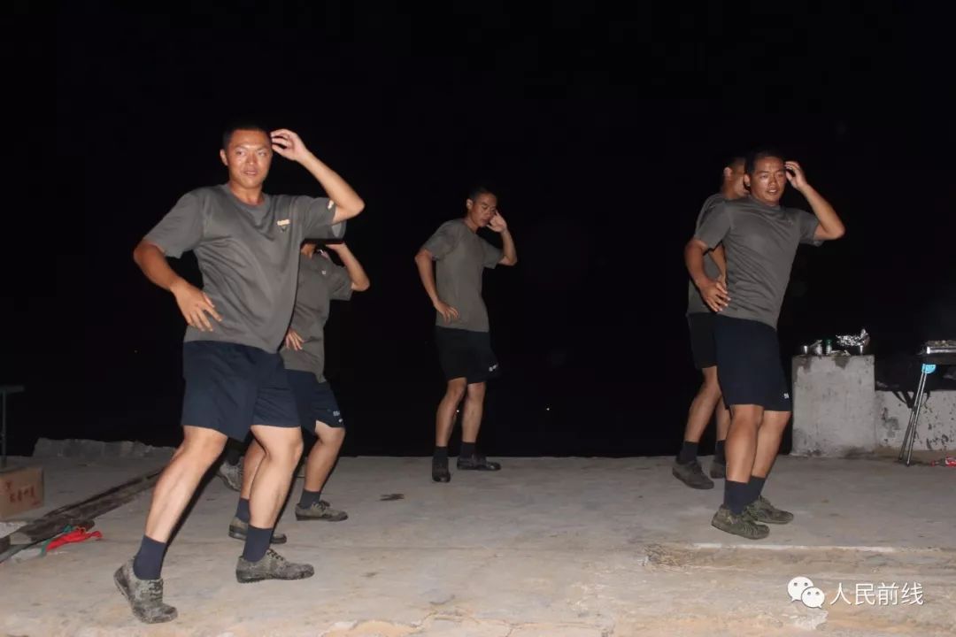 面朝大海人生就像奔流不息的大海,面朝大海人生就像一场旅行