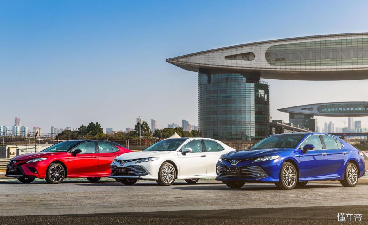 全新凯美瑞是哪一代,凯美瑞2022款全新混动换代升级