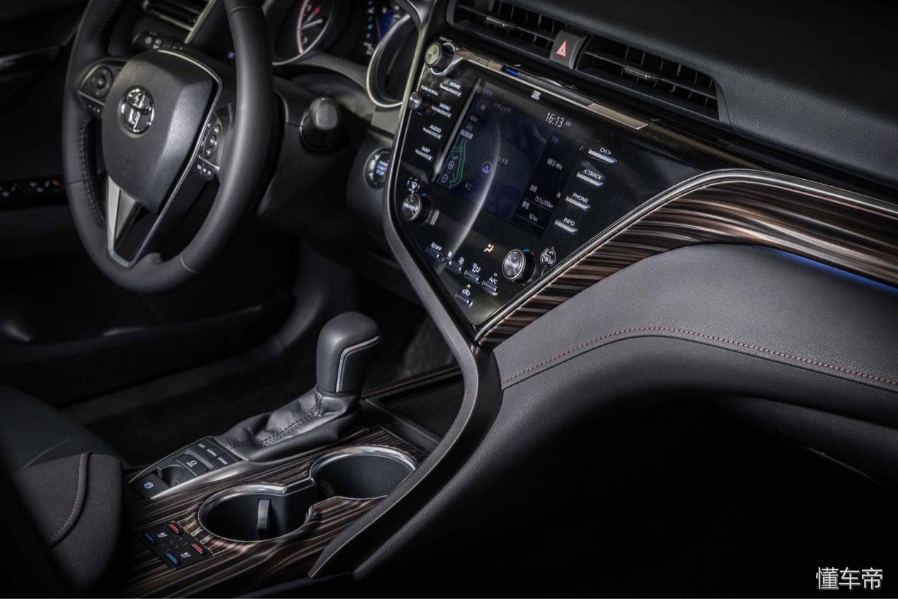 全新凯美瑞是哪一代,凯美瑞2022款全新混动换代升级