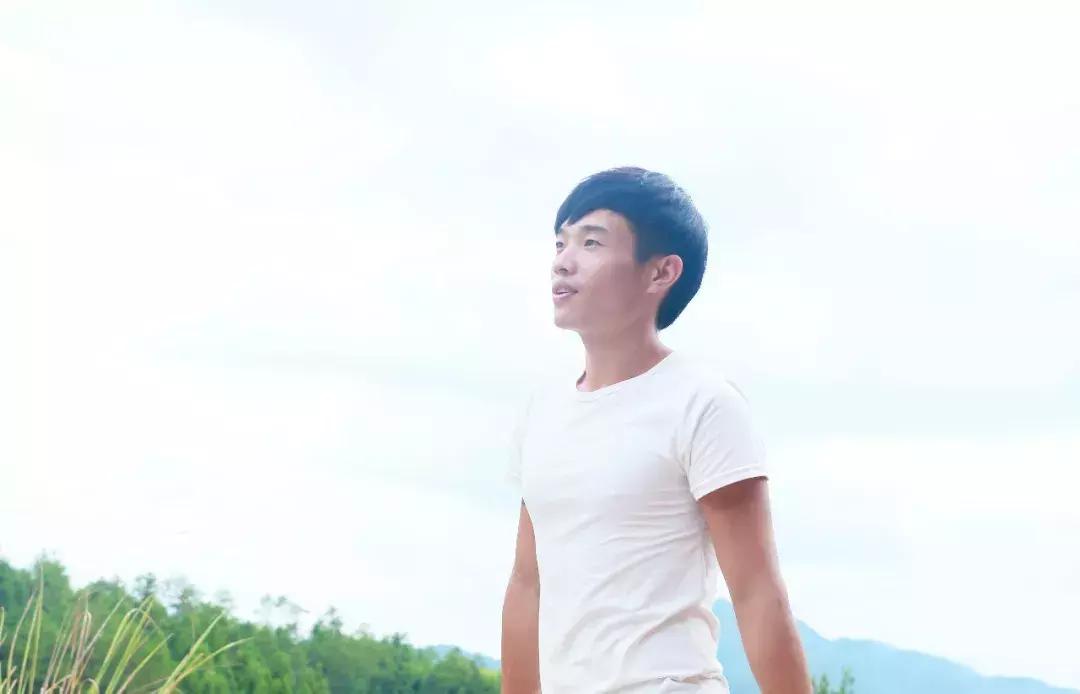 90鍚庢柊鍐滀汉鍏婚浮,8090鍚庣殑鐢板洯鐢熸椿