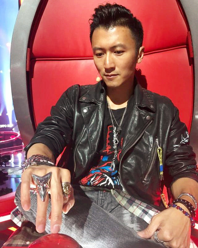 易烊千玺张艺兴素颜,易烊千玺张艺兴颜值